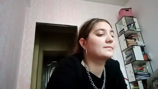 Snapshot of JanineThielman chatting on April 24, 12:29 pm JanineThielman online show from April 24, 12:29 pm