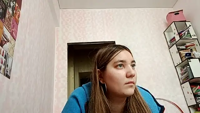 Snapshot of JanineThielman chatting on May 12, 10:23 am JanineThielman online show from May 12, 10:23 am