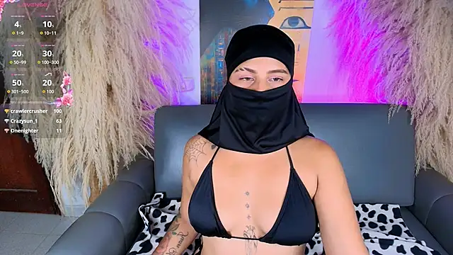 milkk  online show from March 5, 11:01 pm