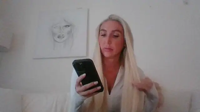 kinkykara25 online show from February 24, 1:09 pm