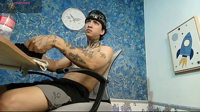 Tessarion Black online show from March 22, 4:38 am