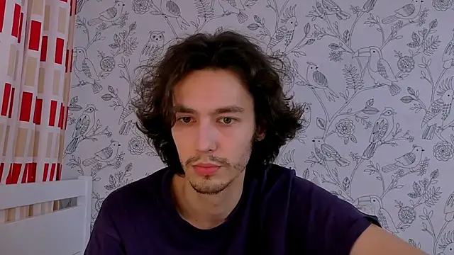 crybae online show from April 3, 4:54 am