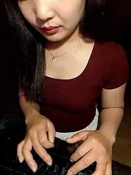 Snapshot of Myna5790 chatting on February 26, 11:42 am Myna5790 online show from February 26, 11:42 am