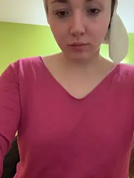 Snapshot of FreyaSlay299 chatting on February 26, 6:18 pm FreyaSlay299 online show from February 26, 6:18 pm