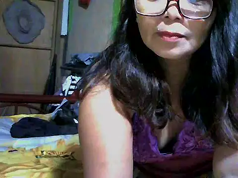 Flowerblossom123 online show from March 15, 1:06 pm