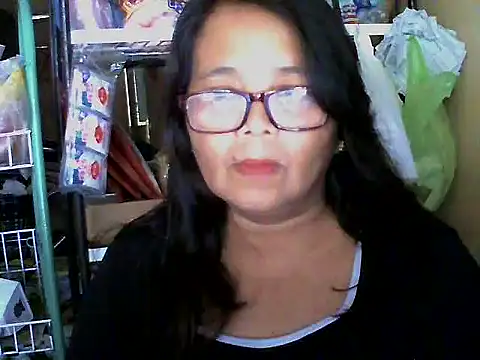 Flowerblossom123 online show from April 10, 5:23 am