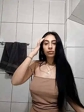 Snapshot of selena69k chatting on March 2, 9:10 pm selena69k online show from March 2, 9:10 pm