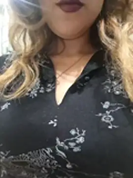 Snapshot of milffa chatting on July 7, 11:58 am milffa online show from July 7, 11:58 am