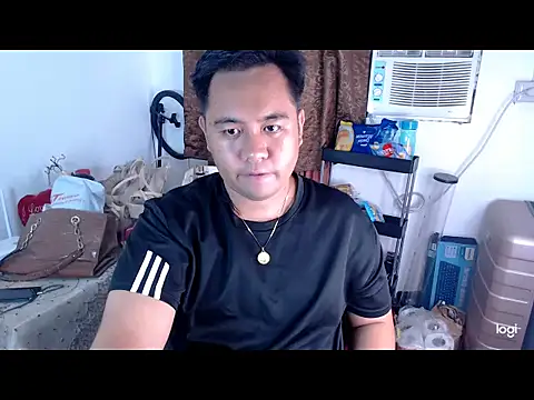 Snapshot of cutejohn chatting on May 4, 9:05 am cutejohn online show from May 4, 9:05 am