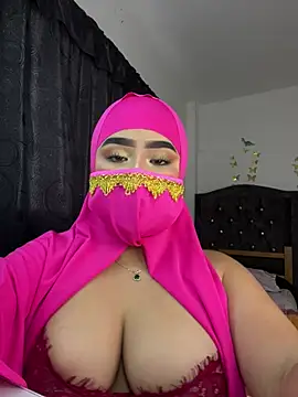 Snapshot of Yasmin_cute chatting on April 25, 9:45 pm Yasmin cute online show from April 25, 9:45 pm
