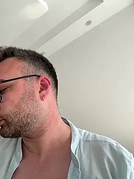 Snapshot of berkay977 chatting on June 6, 2:55 pm berkay977 online show from June 6, 2:55 pm