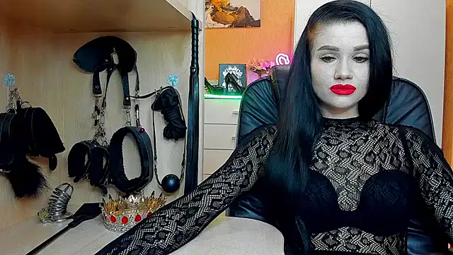 KristiTopxx online show from April 2, 12:47 pm