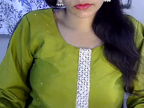 Neha Sharma2 online show from July 11, 1:03 pm
