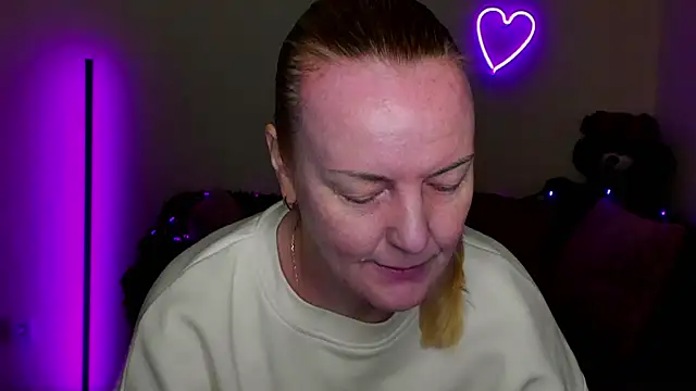 Bella soulmate online show from April 18, 11:25 am