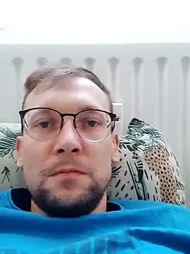 Snapshot of GaryJohnson79 chatting on March 3, 1:50 pm GaryJohnson79 online show from March 3, 1:50 pm