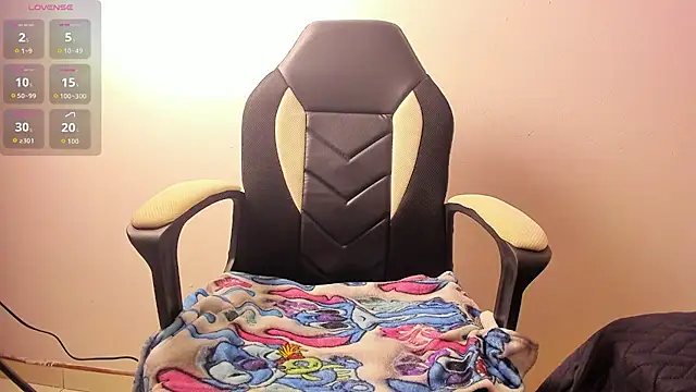 Snapshot of samira-grey chatting on February 27, 1:22 pm samira-grey online show from February 27, 1:22 pm