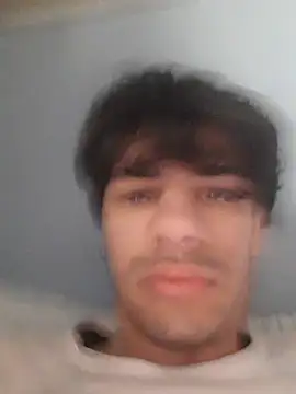 Snapshot of ilcazzone32 chatting on March 3, 7:36 am ilcazzone32 online show from March 3, 7:36 am