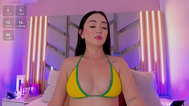 Samantha-Pardo online show from May 16, 7:56 pm