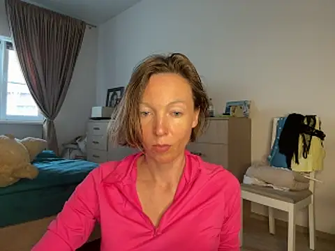 angelicfenix online show from April 1, 12:06 pm