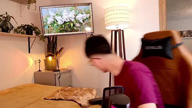 Snapshot of Sr_evann chatting on February 24, 2:15 pm Sr evann online show from February 24, 2:15 pm