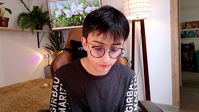 Sr evann online show from April 11, 1:48 pm