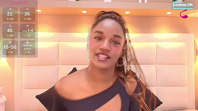Chloebrunnie online show from June 2, 12:29 pm