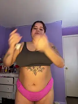 Snapshot of lamami24k chatting on February 28, 3:35 pm lamami24k online show from February 28, 3:35 pm