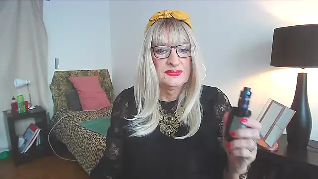 sophyTV online show from March 28, 1:43 pm