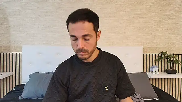 Adams Sanz online show from April 6, 7:04 pm