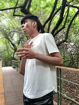 The Conquer online show from April 5, 4:59 pm