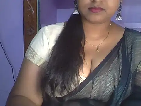 Snapshot of Tamil_Kuttyma chatting on June 10, 12:04 pm Tamil Kuttyma online show from June 10, 12:04 pm