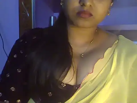 Snapshot of Tamil_Kuttyma chatting on June 25, 4:44 pm Tamil Kuttyma online show from June 25, 4:44 pm