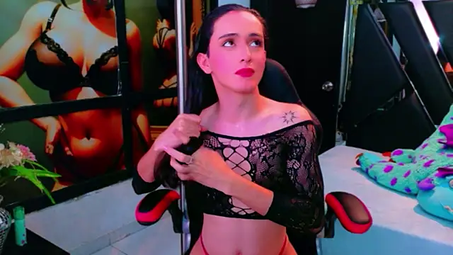 Ivony Giselle online show from April 15, 1:40 pm