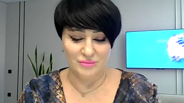 Kleotempt online show from March 21, 2:42 pm