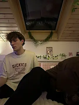 Snapshot of meowmiu chatting on March 2, 10:38 pm meowmiu online show from March 2, 10:38 pm