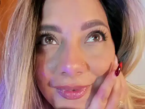 FoxxySweet online show from April 14, 2:23 pm