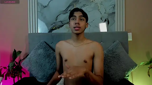 Eros Lux online show from April 15, 3:08 pm