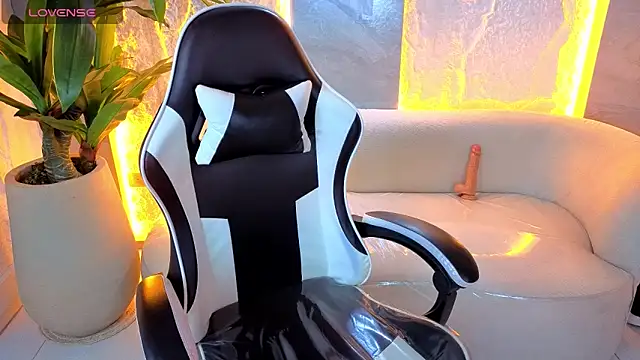 ashelyy tp online show from February 26, 12:53 am