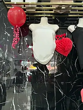 Snapshot of RubiaMorena chatting on February 26, 7:02 pm RubiaMorena online show from February 26, 7:02 pm