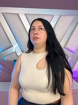 Ashleeyprincess01 online show from April 15, 12:12 pm