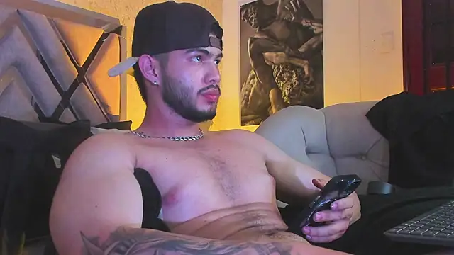 Vincentblack online show from March 22, 6:00 pm