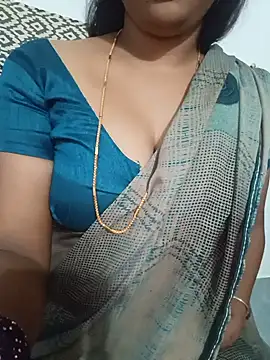 Snapshot of Raksitha_kannada chatting on July 31, 4:17 pm Raksitha kannada online show from July 31, 4:17 pm