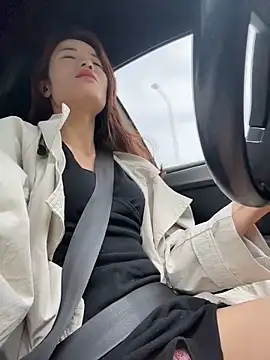 Mia-lp online show from April 14, 2:06 am