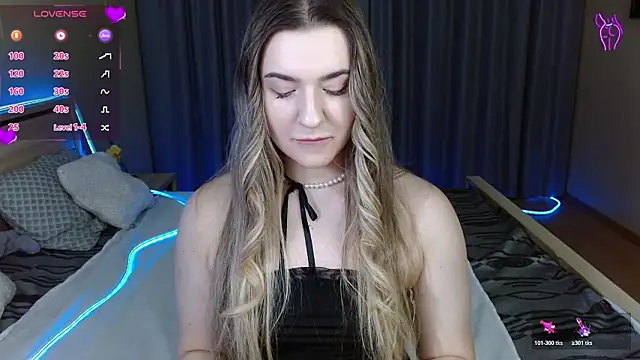 Smi1eF1ower online show from February 25, 6:06 pm