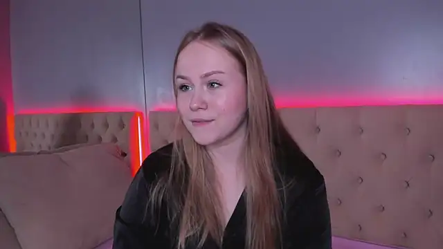 Snapshot of stacy_moorex chatting on April 30, 8:37 pm stacy moorex online show from April 30, 8:37 pm