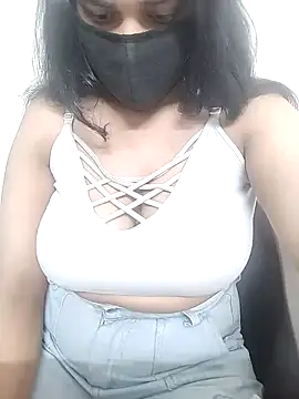 Snapshot of jannt_15 chatting on February 28, 7:04 pm jannt 15 online show from February 28, 7:04 pm