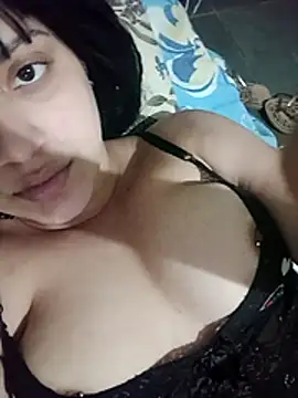 Snapshot of Scarlat777 chatting on June 7, 7:17 pm Scarlat777 online show from June 7, 7:17 pm