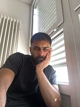 Snapshot of Shayan_021_Private chatting on June 7, 3:49 pm Shayan 021 Private online show from June 7, 3:49 pm