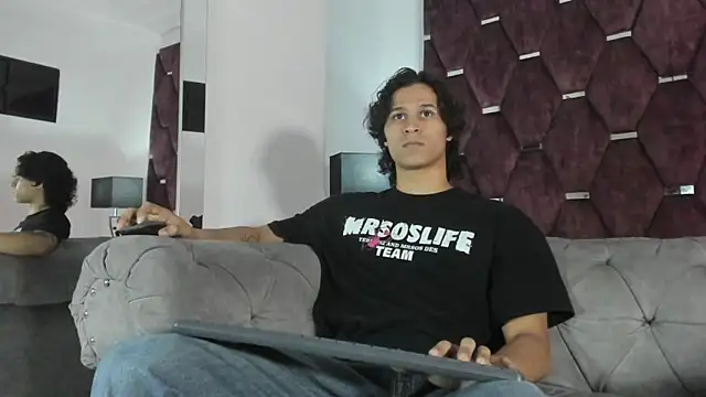 TonyBenedetti online show from April 11, 9:30 pm