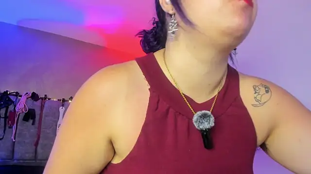 lilith velvet  online show from March 26, 2:22 pm